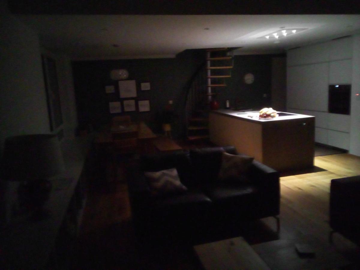 Spacious Contemporary Chalet Type Apartment. غالواي المظهر الخارجي الصورة